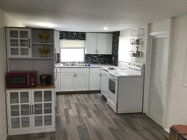 Residence photo 3