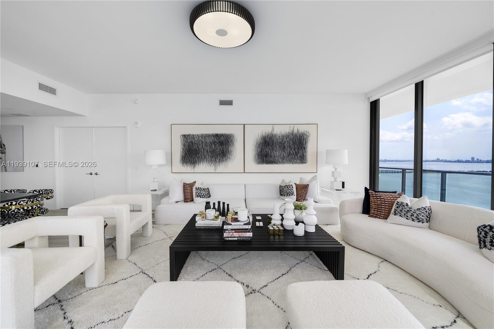 Elysee Miami 3101