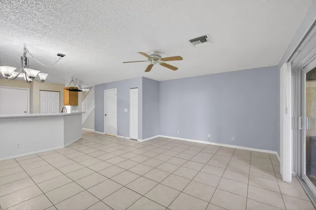 Residence photo 7