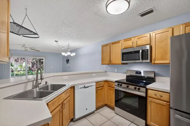 Residence photo 11