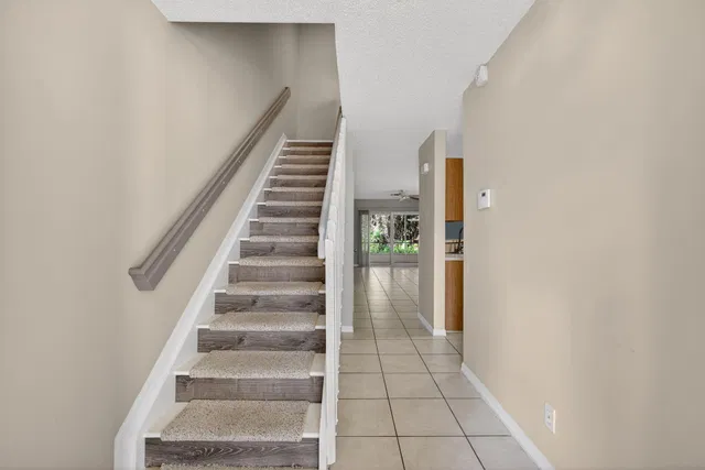 Residence photo 12