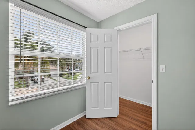 Residence photo 17