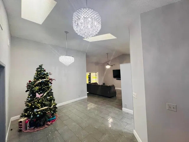 Residence photo 6