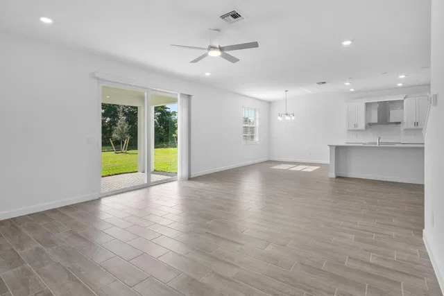  Residence photo 14