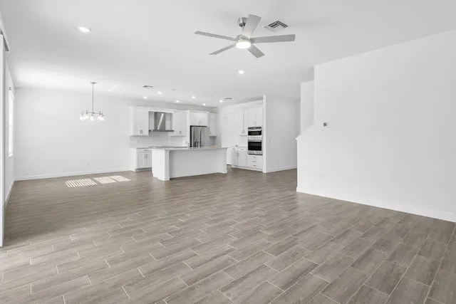  Residence photo 16
