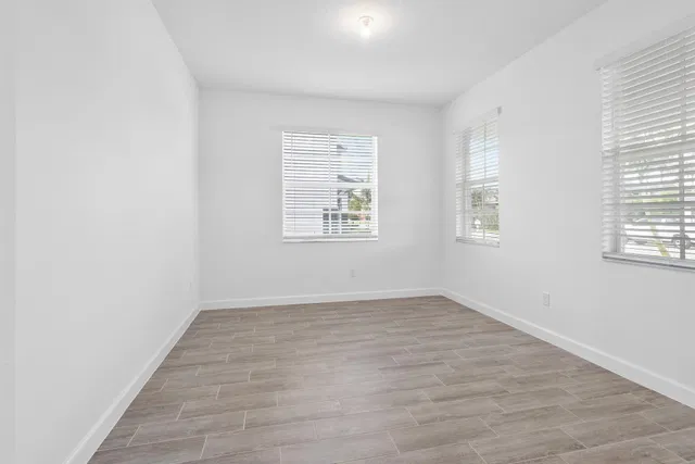 Residence photo 17