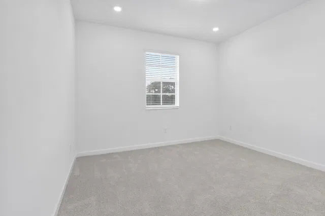  Residence photo 32