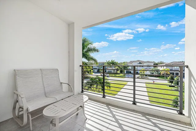 Boca Bridges Residence photo 45