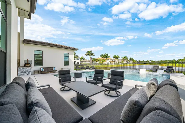 Boca Bridges Residence photo 47