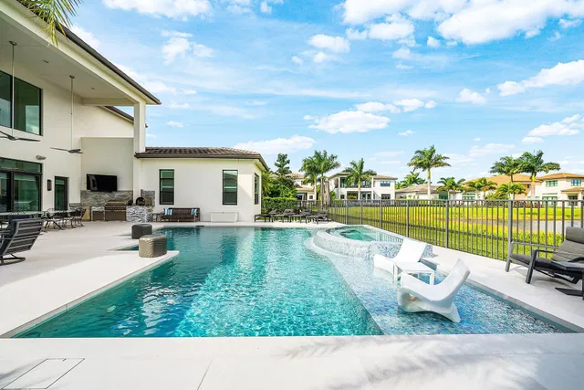 Boca Bridges Residence photo 48