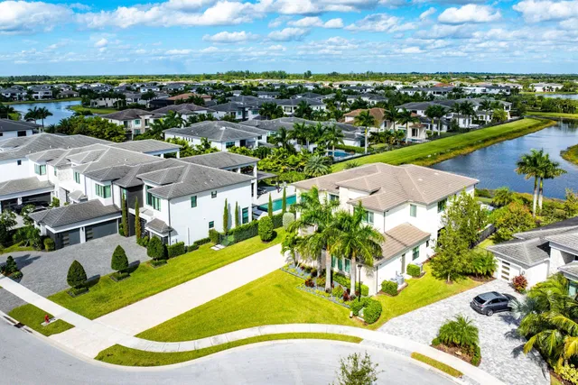 Boca Bridges Residence photo 53