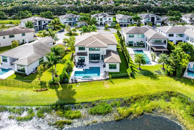 Boca Bridges Residence photo 59