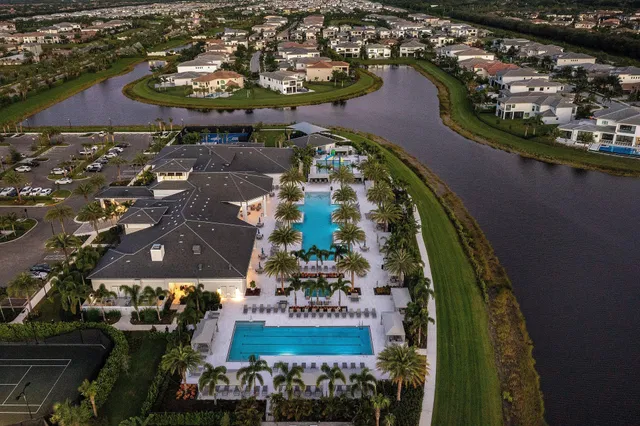 Boca Bridges Residence photo 80