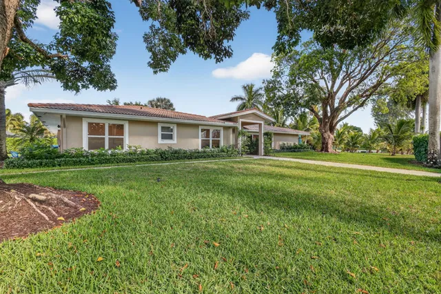 Residence photo 2