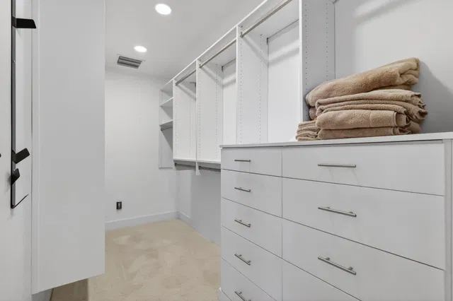 Residence photo 18