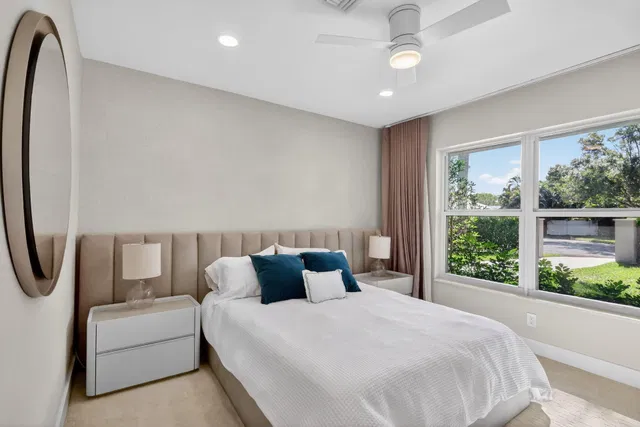 Residence photo 24