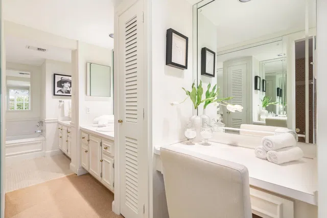 330 Cocoanut Row Unit 1b photo 10