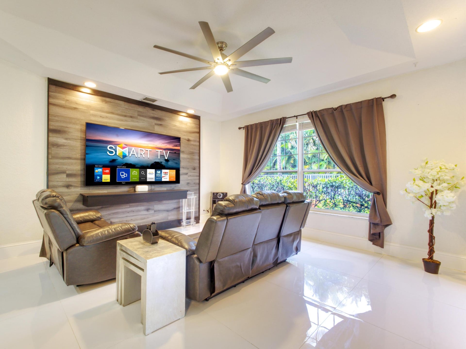  Residence photo 6