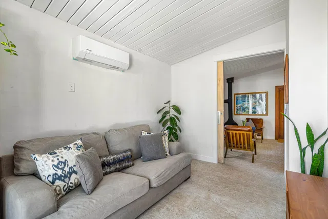 Residence photo 5