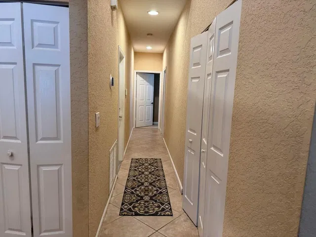 Residence photo 15