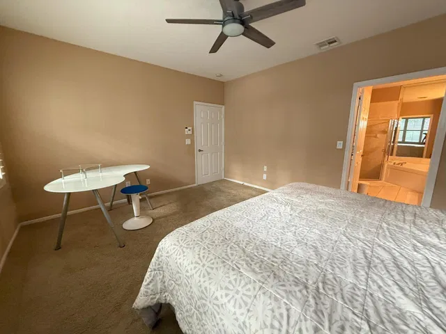 Residence photo 26