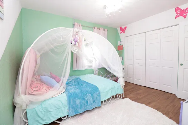 Residence photo 26