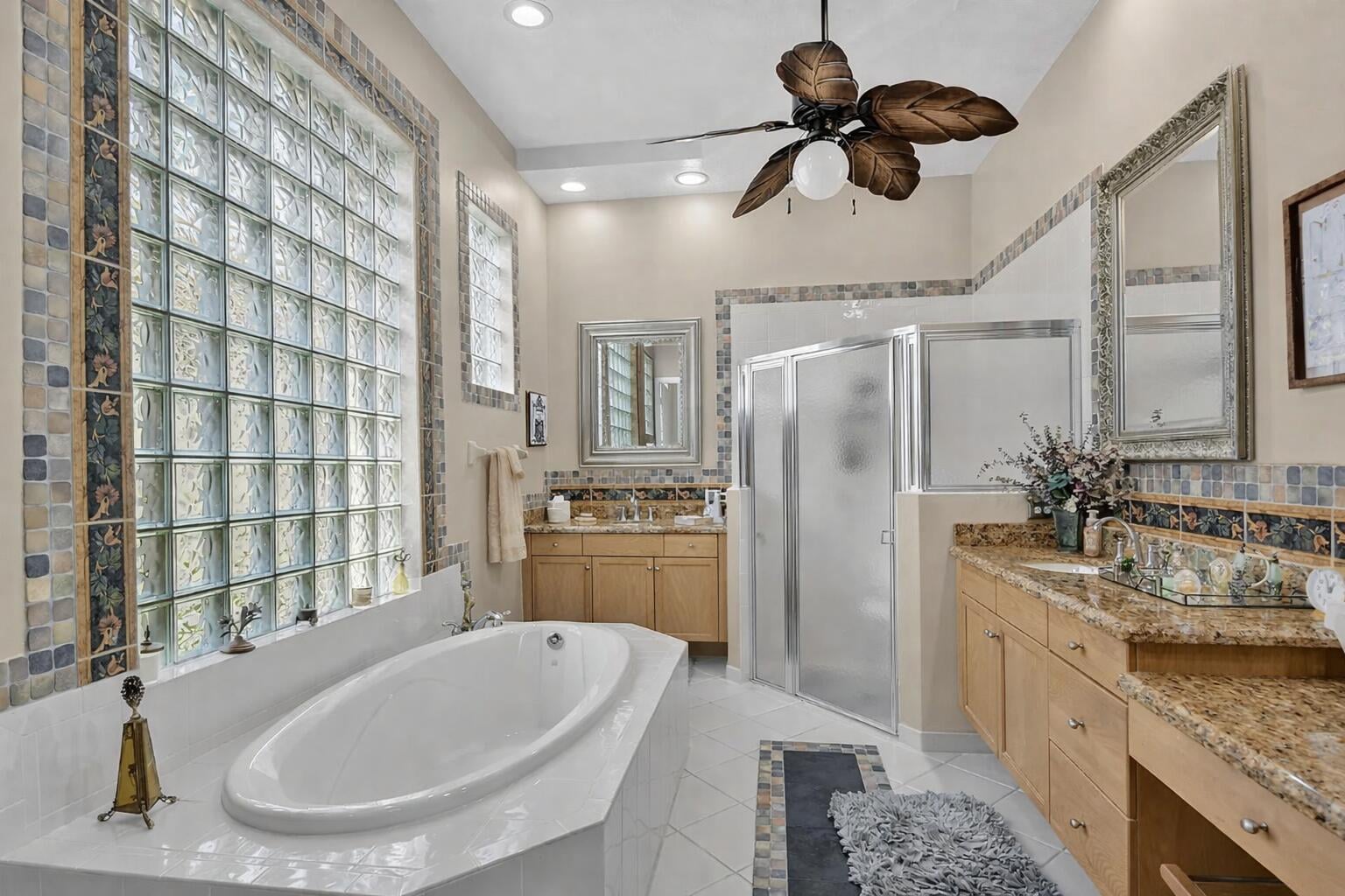 Residence photo 15