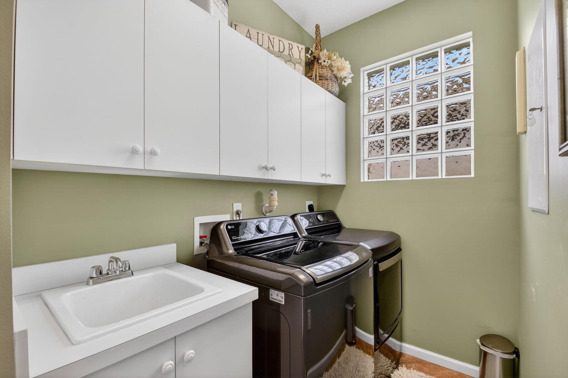Residence photo 35