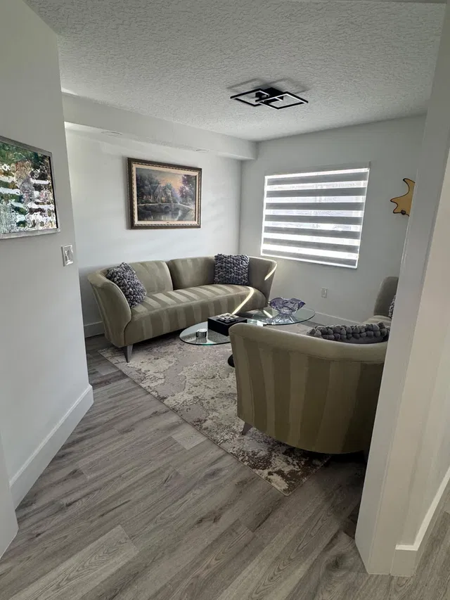  Unit 103 photo 15