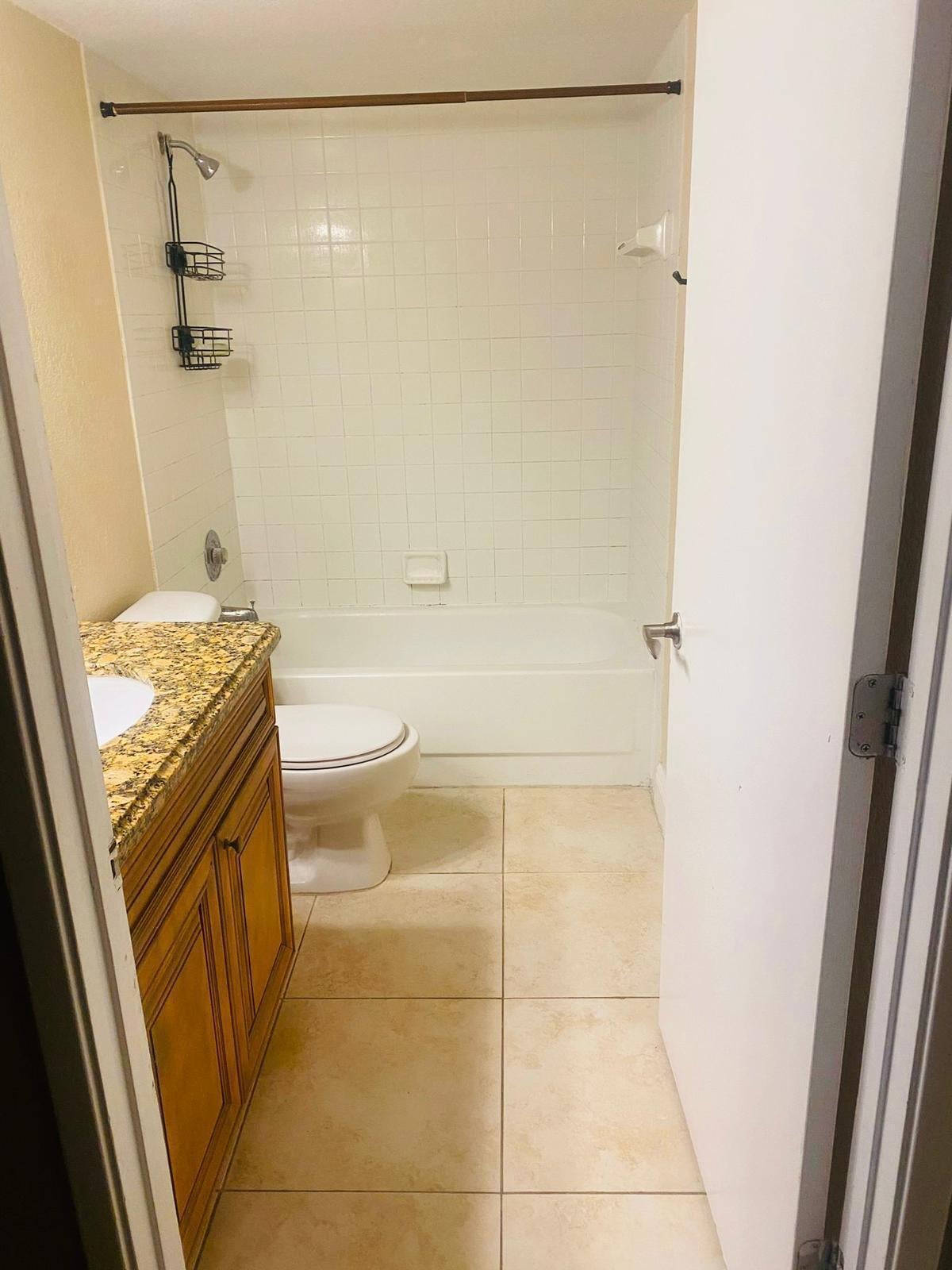 Unit F photo 43