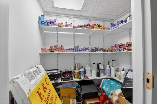 Unit 102 photo 21