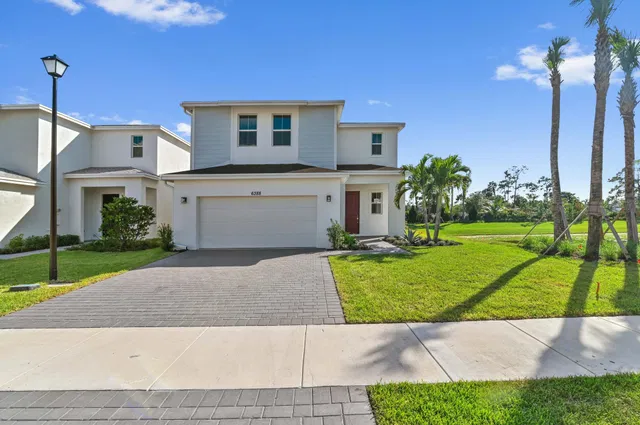 Residence photo 2