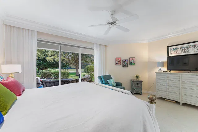 Jupiter Hills Residence photo 24