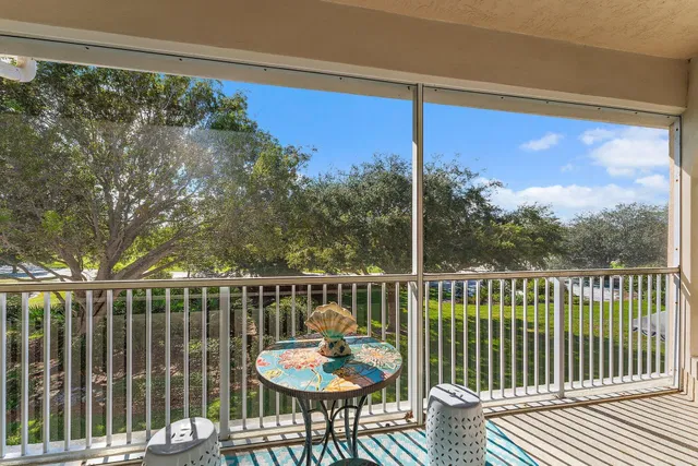 Jupiter Hills Residence photo 38