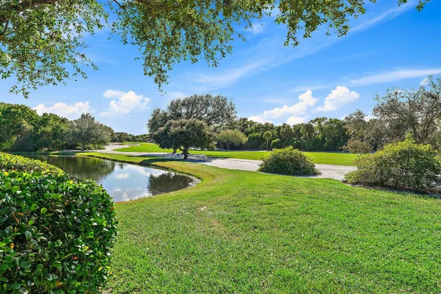 Jupiter Hills Residence photo 50