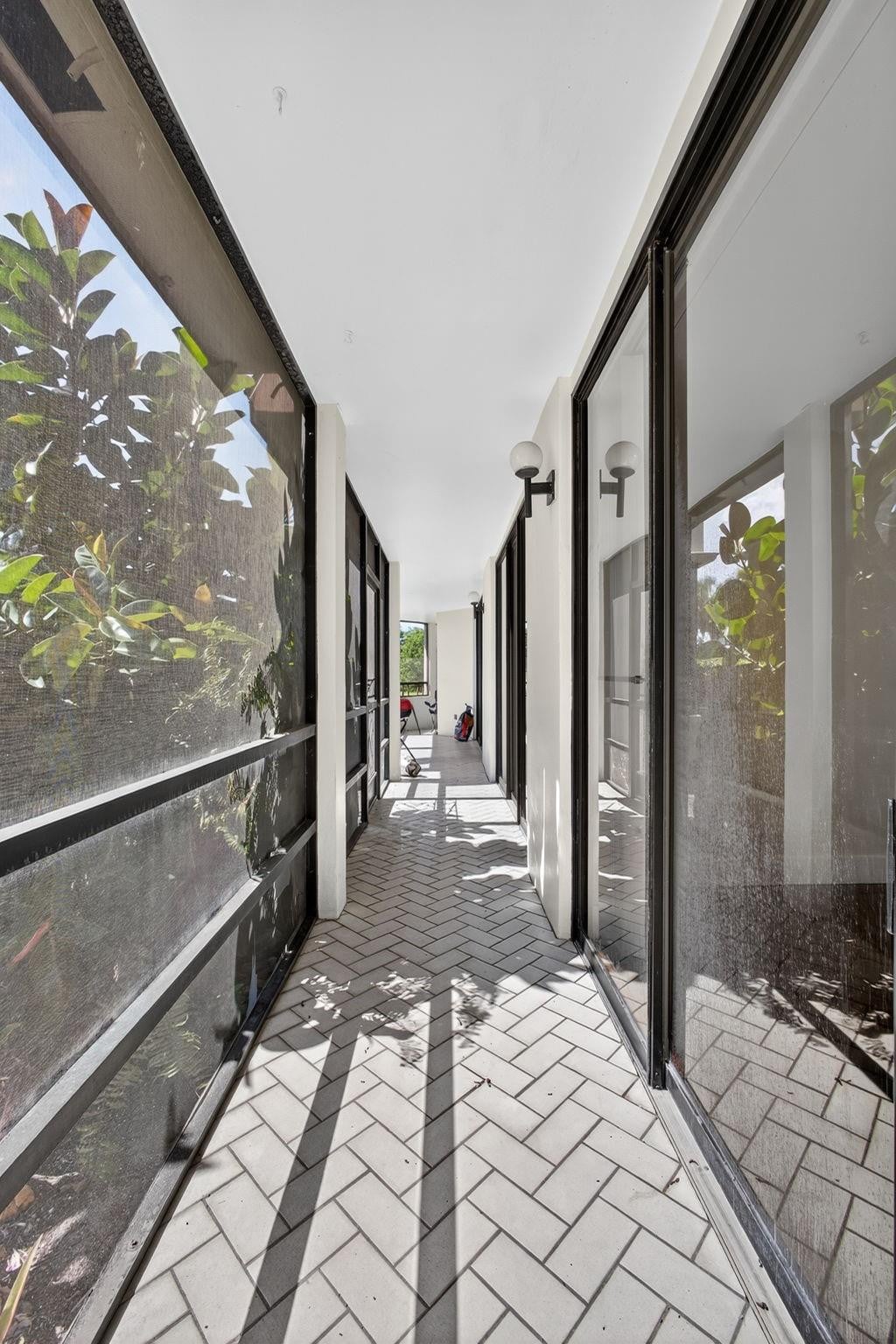 Unit 104 photo 48