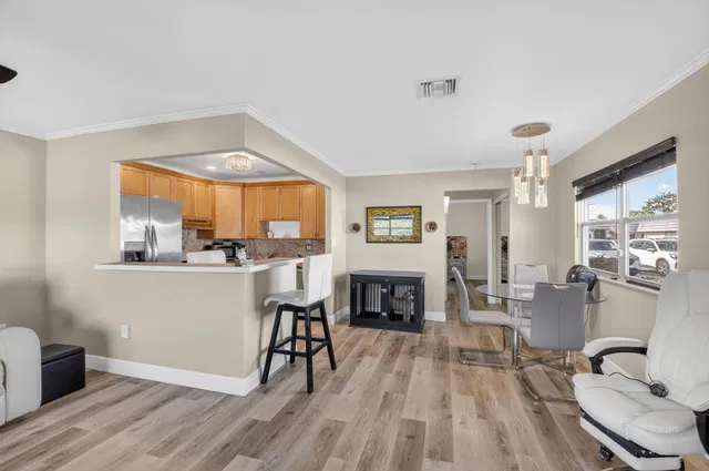 Residence photo 5