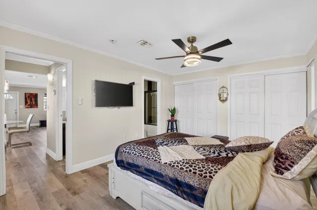 Residence photo 12