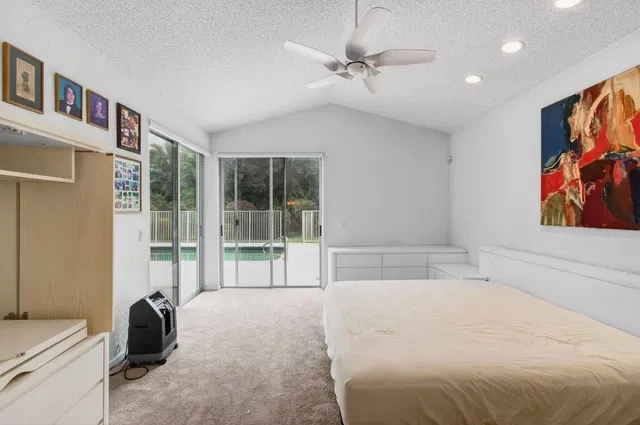 Residence photo 35