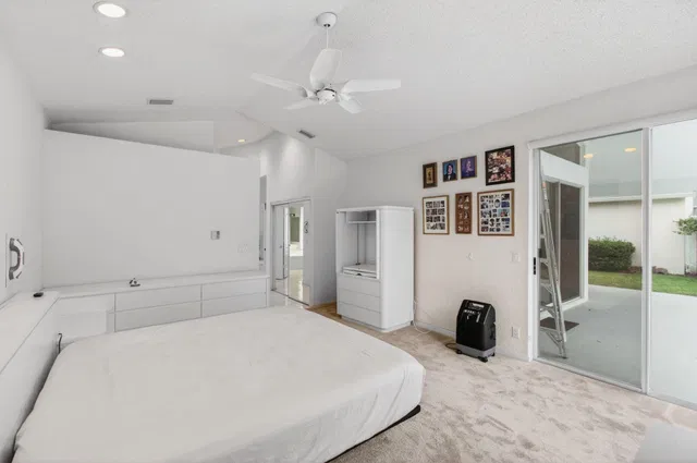 Residence photo 39