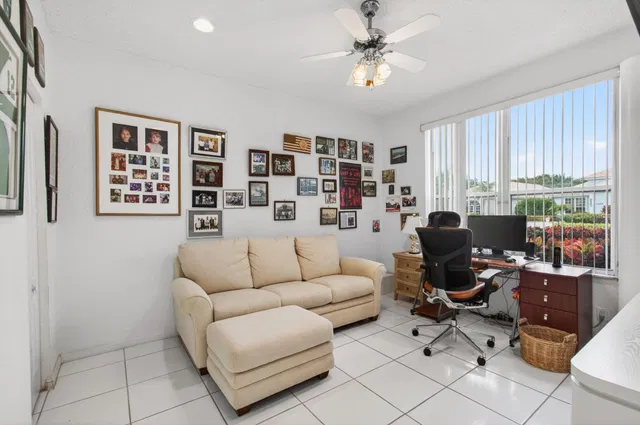 Residence photo 44