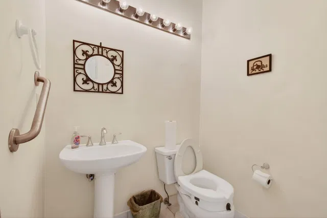 Residence photo 53