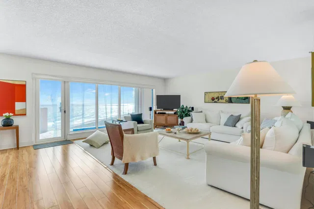 Sea Ranch Club of Boca Unit 1002 photo 4
