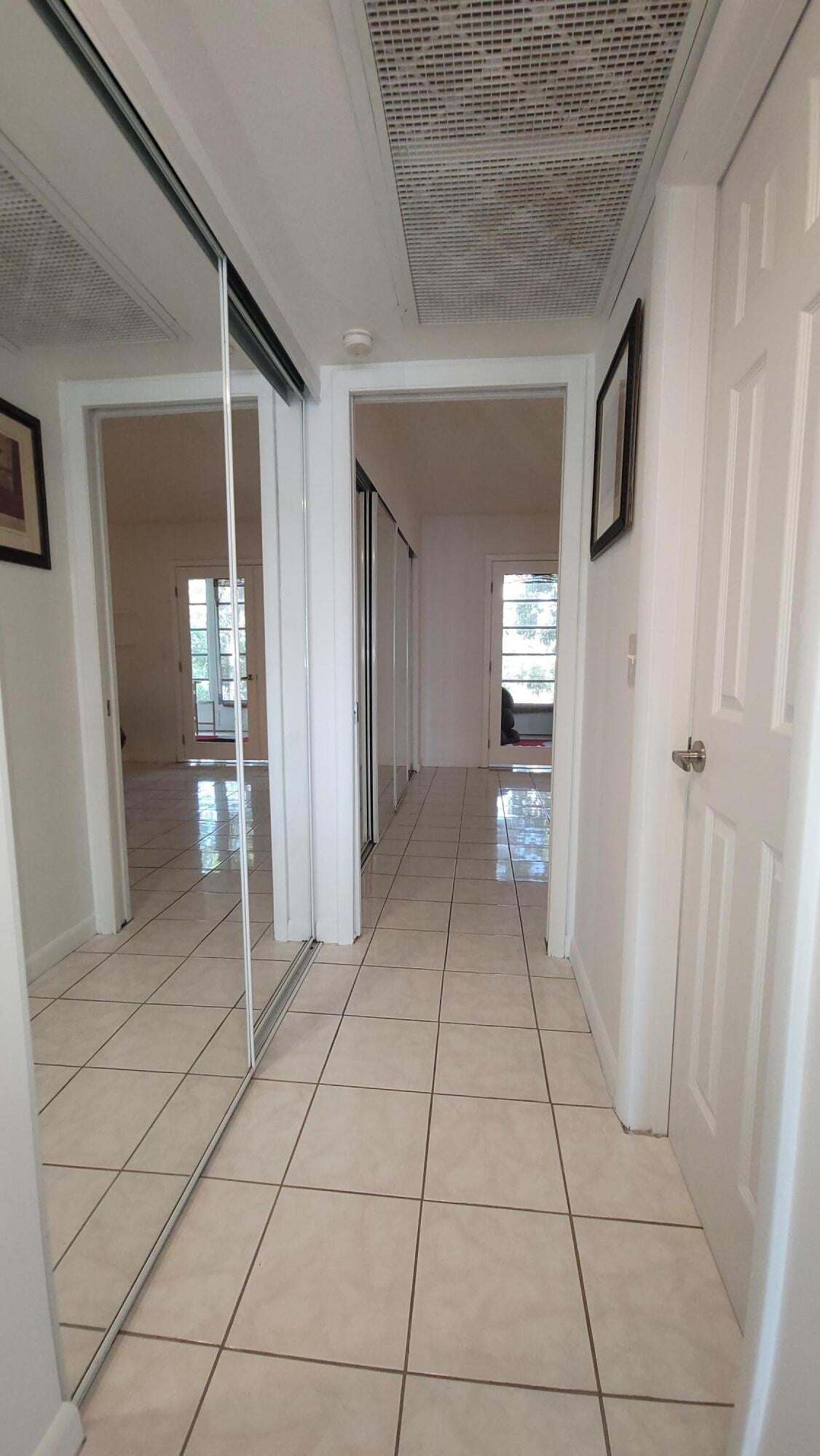  Residence photo 12