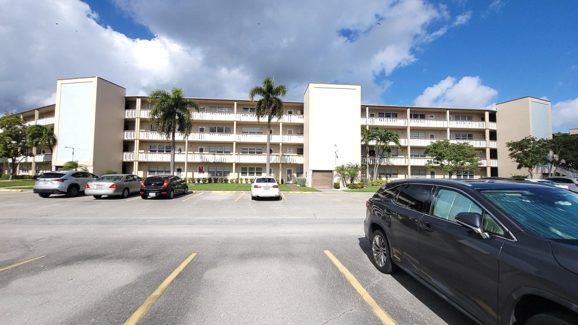  Residence photo 32