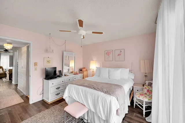 Residence photo 12