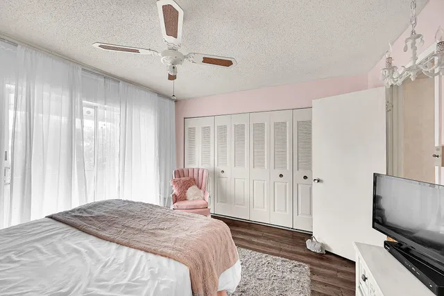 Residence photo 13