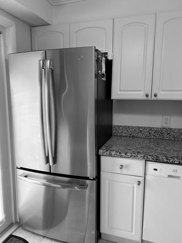 Unit 102 photo 4