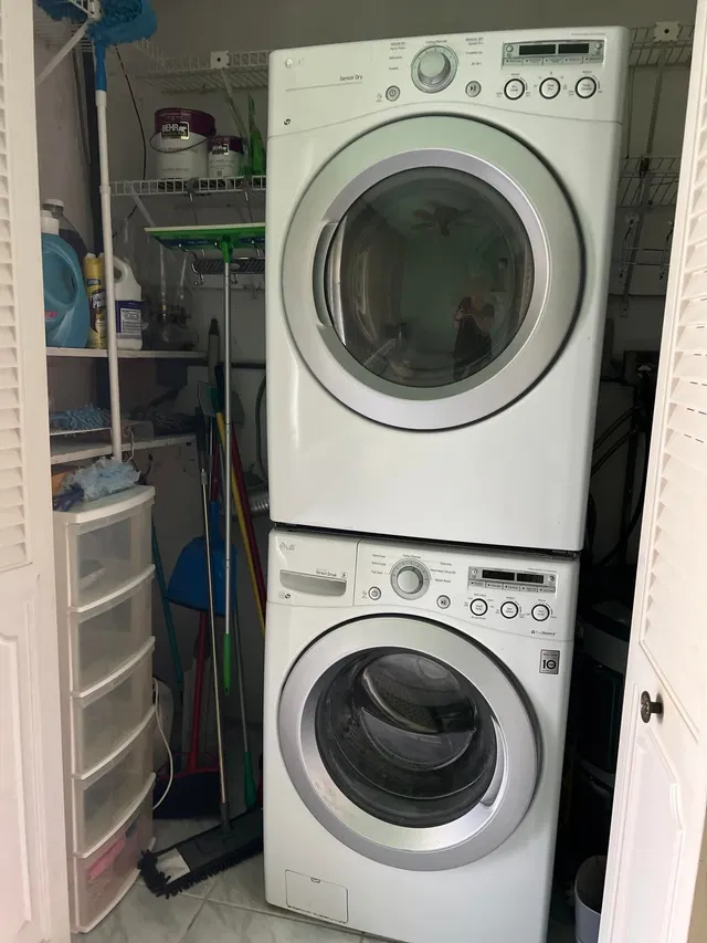 Unit 102 photo 31
