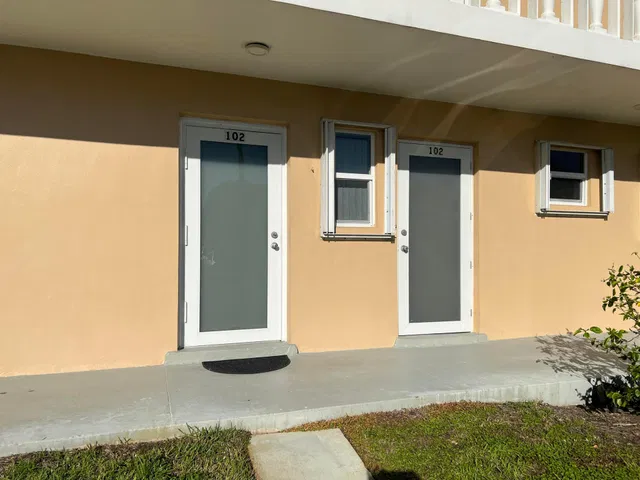 Unit 102 photo 32